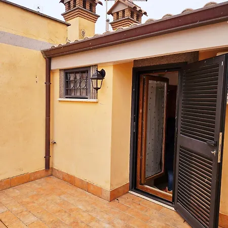Fly Stop Retreat Appartement